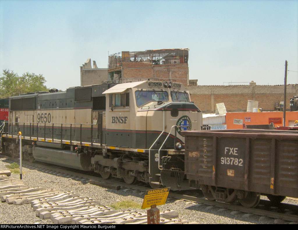 BNSF SD70MAC Executive Locomotive